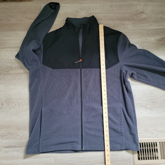 🍁ATHLETIC WORKS Full Zip Gray & Black Color Block Men's XL (46/48) - Picture 9 of 10